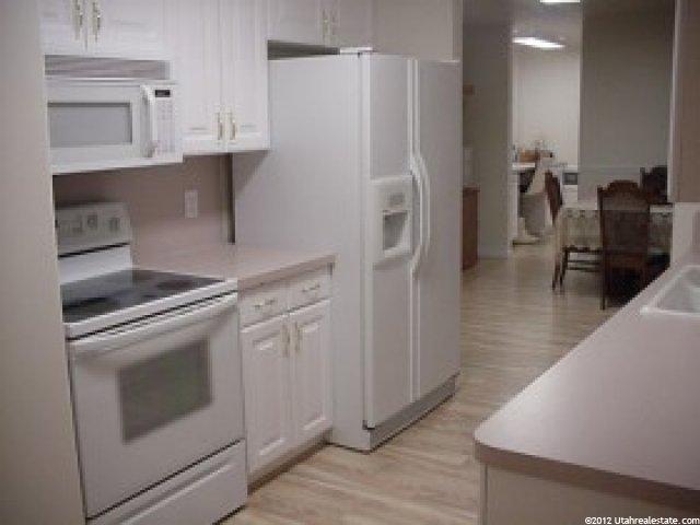 142 W Lomond View Dr, North Ogden, UT 84414 — photo 3