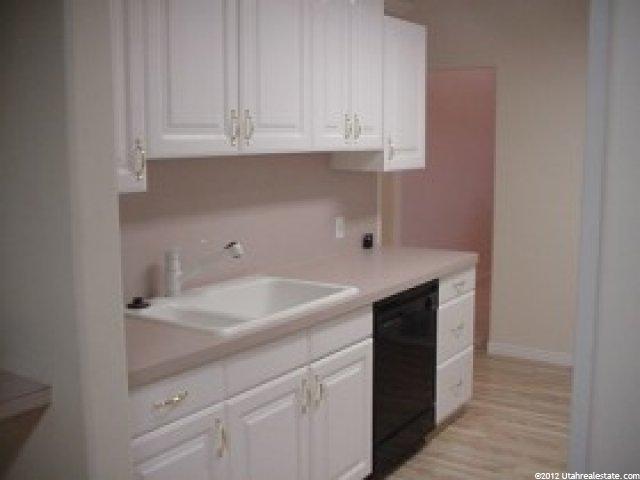 142 W Lomond View Dr, North Ogden, UT 84414 — photo 4