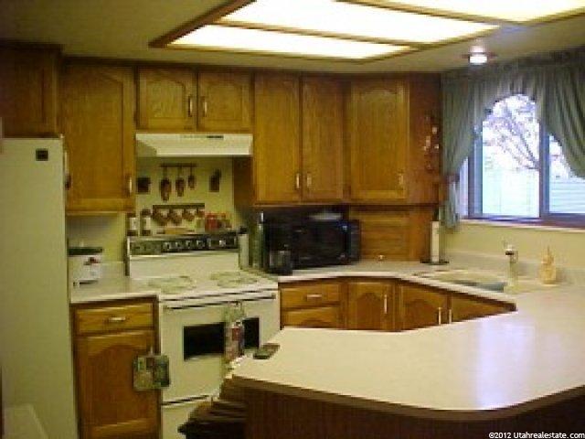 1249 N 450 W, Centerville, UT 84014 — photo 3