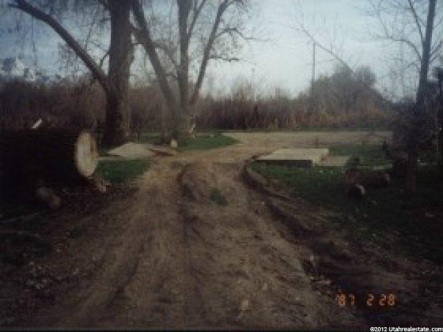 370 W North St, Harrisville, UT 84404 — photo 3
