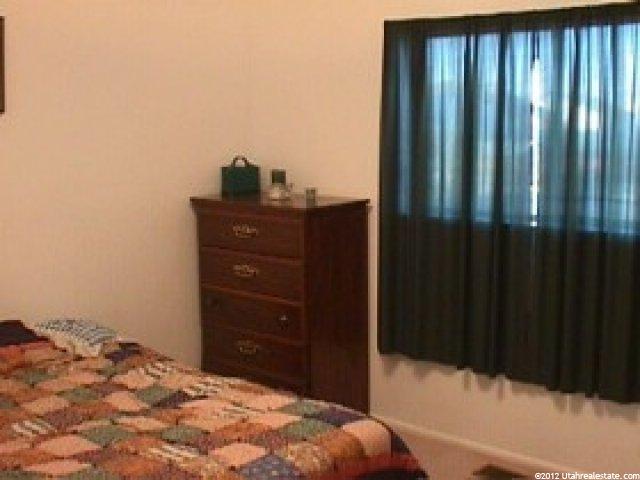 8086 Thoreau Dr, Magna, UT 84044 — photo 2