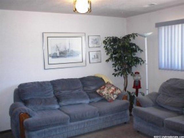9441 S 250 E, Sandy, UT 84070 — photo 4