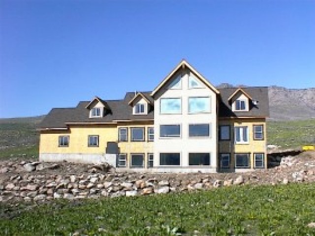 5737 E Elkhorn Dr, Eden, UT 84310 — photo 3