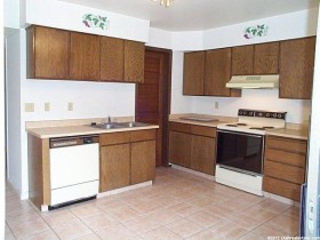 836 E 3970 S #A, Murray, UT 84107 — photo 3