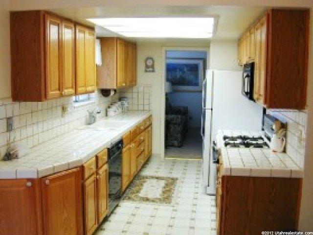 373 E Shepard Ln, Kaysville, UT 84037 — photo 2