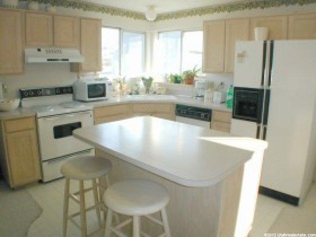 11663 Eagle Bend Rd, Sandy, UT 84094 — photo 2