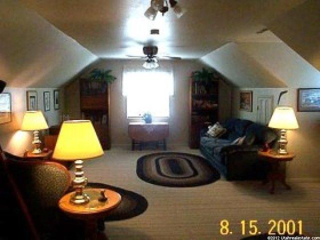 697 Chelsea Dr, Bountiful, UT 84010 — photo 2