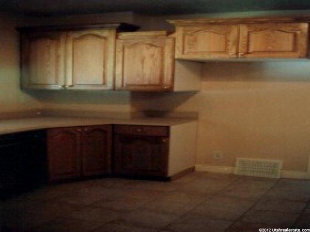 234 E 400 S, Centerville, UT 84014 — photo 7