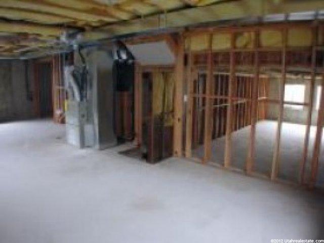 2807 N 2225 E, Layton, UT 84040 — photo 8