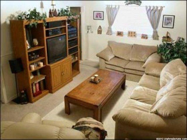 8049 Thoreau Dr, Magna, UT 84044 — photo 3