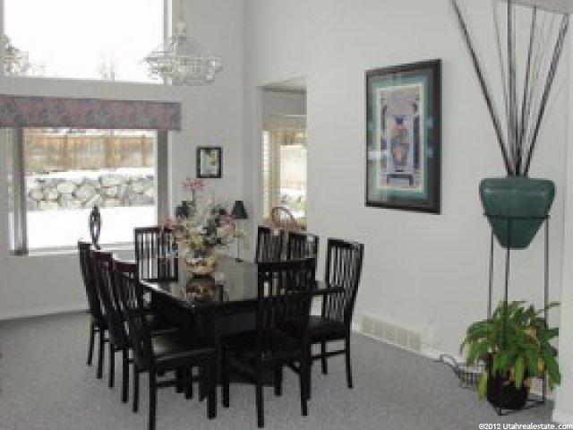 487 Crown Ridge Cir, Murray, UT 84107 — photo 4
