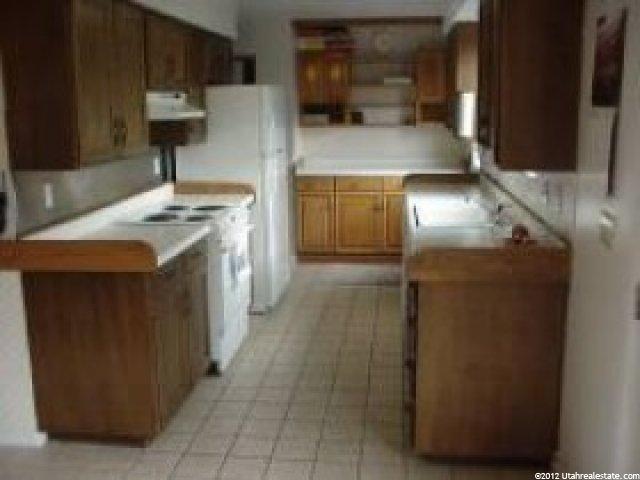 1057 Kimberly Dr, Layton, UT 84040 — photo 4