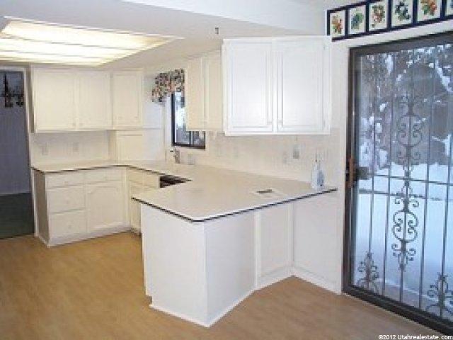 2921 Devon Dr, Bountiful, UT 84010 — photo 3