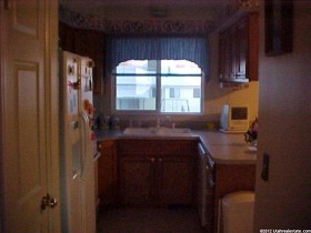 658 N 1260 W, Clinton, UT 84015 — photo 5