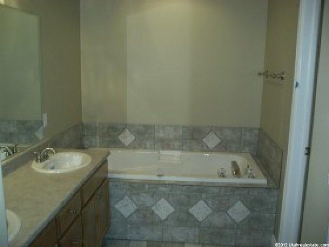 3896 Turnberry Dr, Syracuse, UT 84075 — photo 3