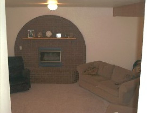 7909 Cliff Side Dr, Sandy, UT 84094 — photo 6