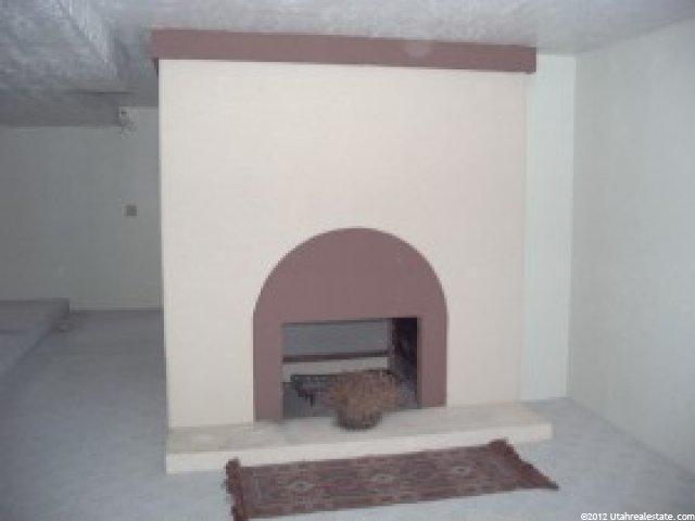 885 E Oxford Dr, Kaysville, UT 84037 — photo 5