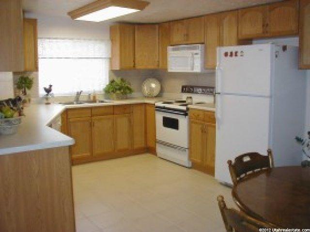 8466 S 1520 E, Sandy, UT 84093 — photo 3