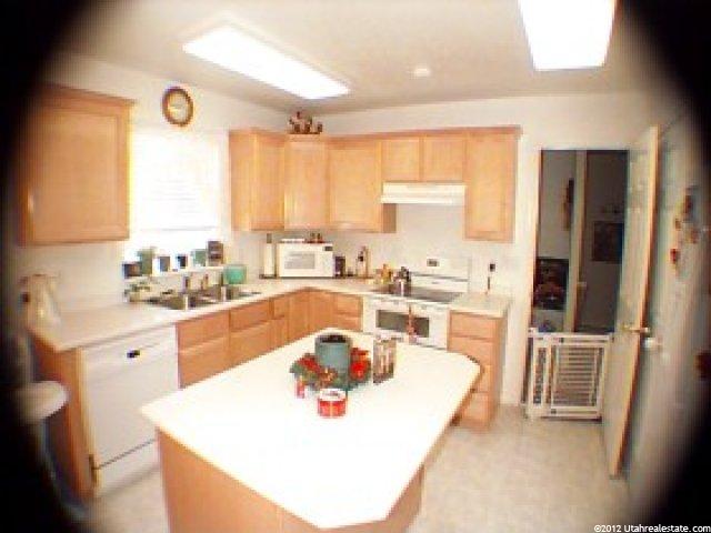 2086 Cedar Fort Dr, Eagle Mountain, UT 84043 — photo 2
