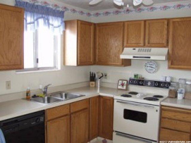 11150 Silversmith Cir, Sandy, UT 84094 — photo 3