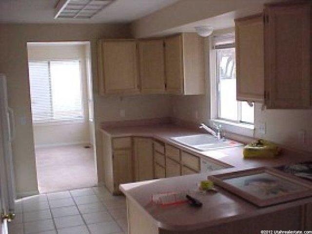 1982 Oak Manor Dr, Sandy, UT 84092 — photo 6