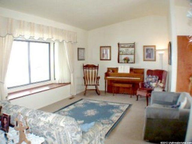 680 Ridgecrest Cir, Hyrum, UT 84319 — photo 3