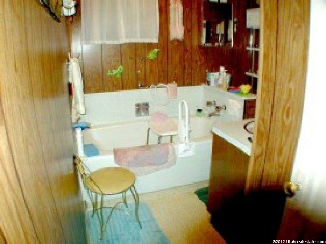 65 E 100 N, Hyde Park, UT 84318 — photo 2