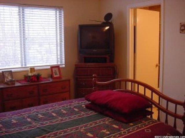851 Creekside Dr, Layton, UT 84041 — photo 8