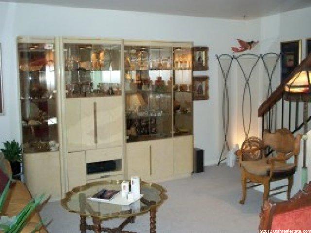 564 Cobblestone Ln, Midvale, UT 84047 — photo 3