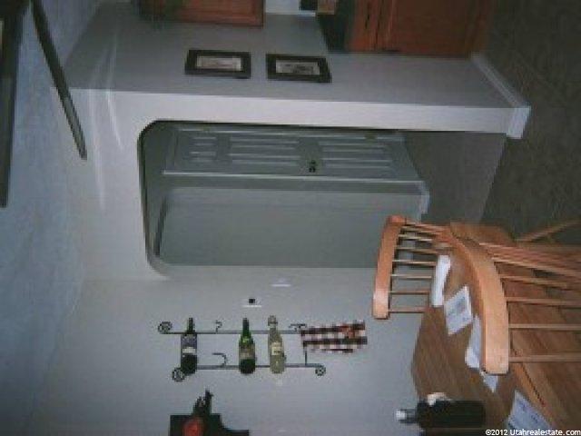 176 Lindon St, Clearfield, UT 84015 — photo 8
