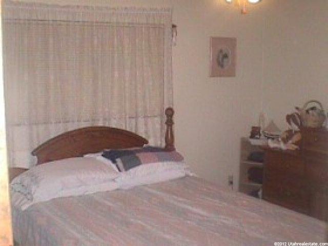 2802 Gilbert Dr, Riverton, UT 84065 — photo 4