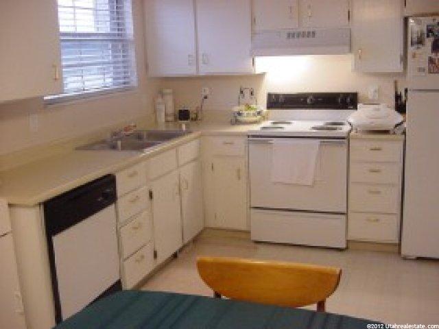 8762 S 620 E, Sandy, UT 84070 — photo 2