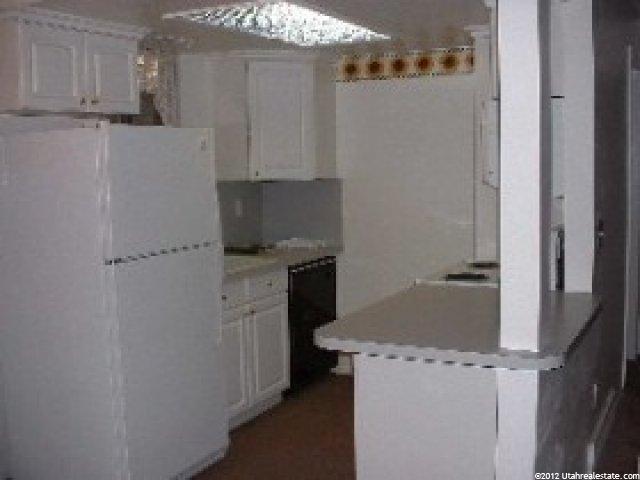 522 E 3955 S, Murray, UT 84107 — photo 2