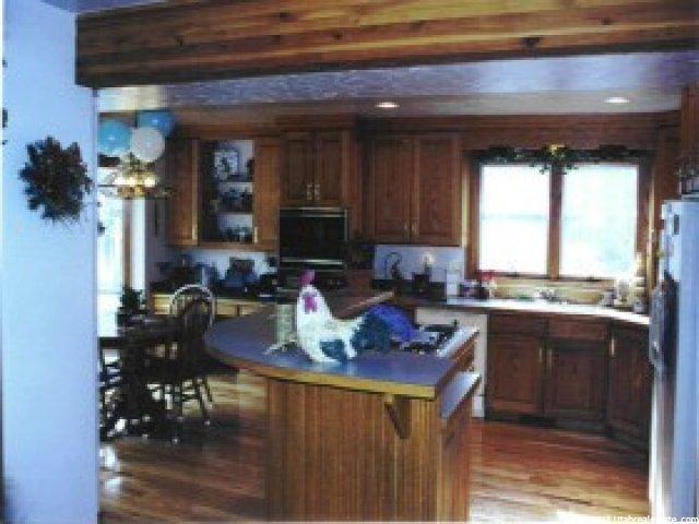 9715 Quail Ridge Rd, Sandy, UT 84092 — photo 2