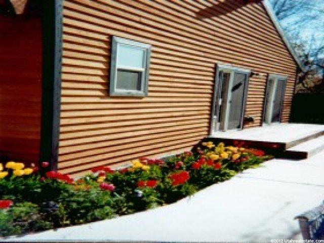 467 Stephanie Cir, Sandy, UT 84070 — photo 2