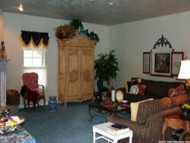 747 S 900 E, Springville, UT 84663 — photo 4