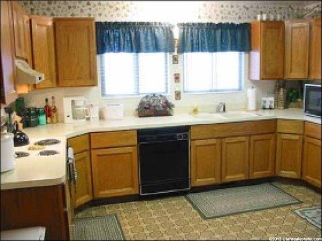 1156 W 550 N, Clearfield, UT 84015 — photo 2