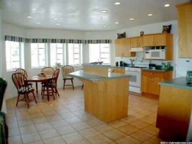 619 Dover Cir, Providence, UT 84332 — photo 3