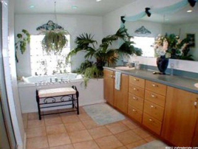619 Dover Cir, Providence, UT 84332 — photo 5