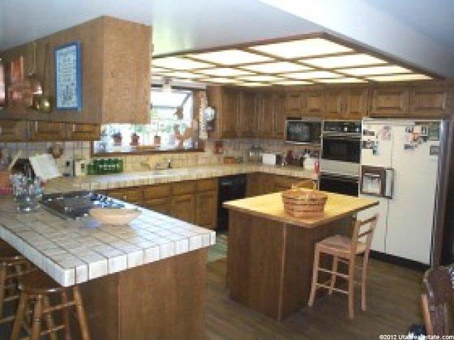 1499 Tallowood Cir, Sandy, UT 84093 — photo 4