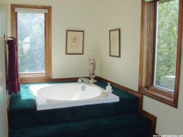 322 S 1550 E, Bountiful, UT 84010 — photo 5