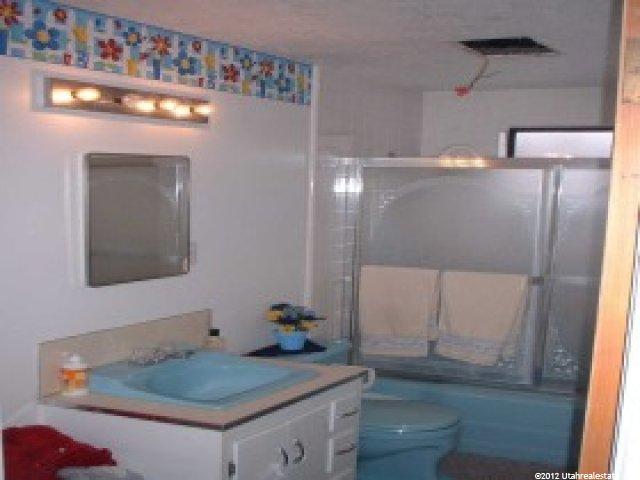 5334 S 2375 W, Roy, UT 84067 — photo 6