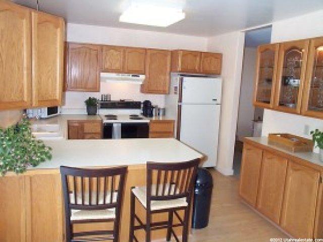 9523 Raintree Dr, Sandy, UT 84092 — photo 4