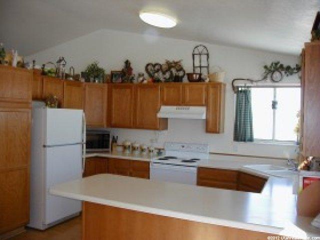 732 N 1420 W, Clinton, UT 84015 — photo 7