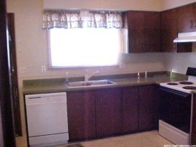 88 W 50 S #N-2, Centerville, UT 84014 — photo 4
