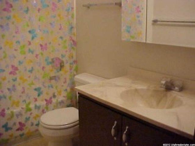 88 W 50 S #N-2, Centerville, UT 84014 — photo 6