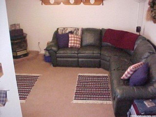 2022 N 600 W, Harrisville, UT 84414 — photo 4