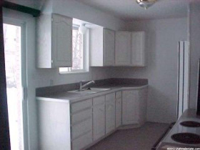 1014 N 450 W, Sunset, UT 84015 — photo 3