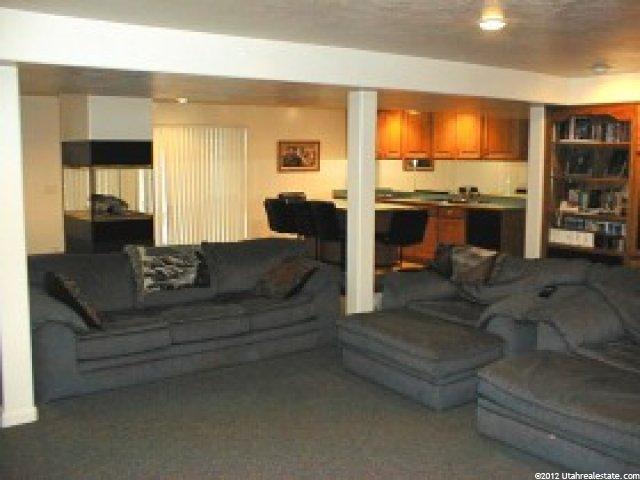 256 Monarch Dr, Bountiful, UT 84010 — photo 3