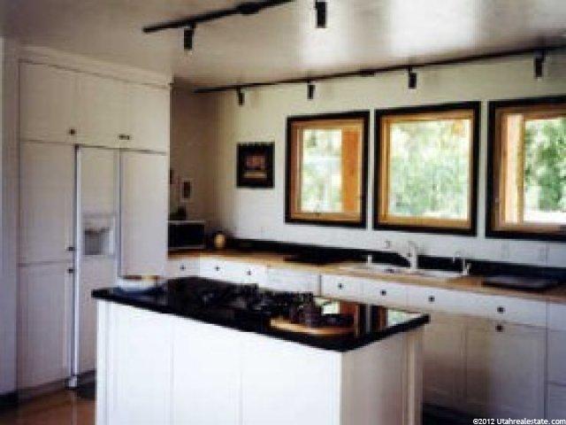 9825 E 325 S, Huntsville, UT 84317 — photo 2
